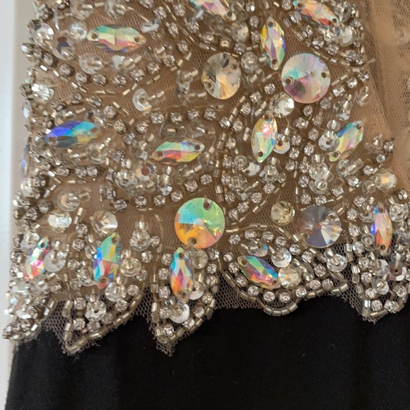 Stunning dress - Picture 5 of 6